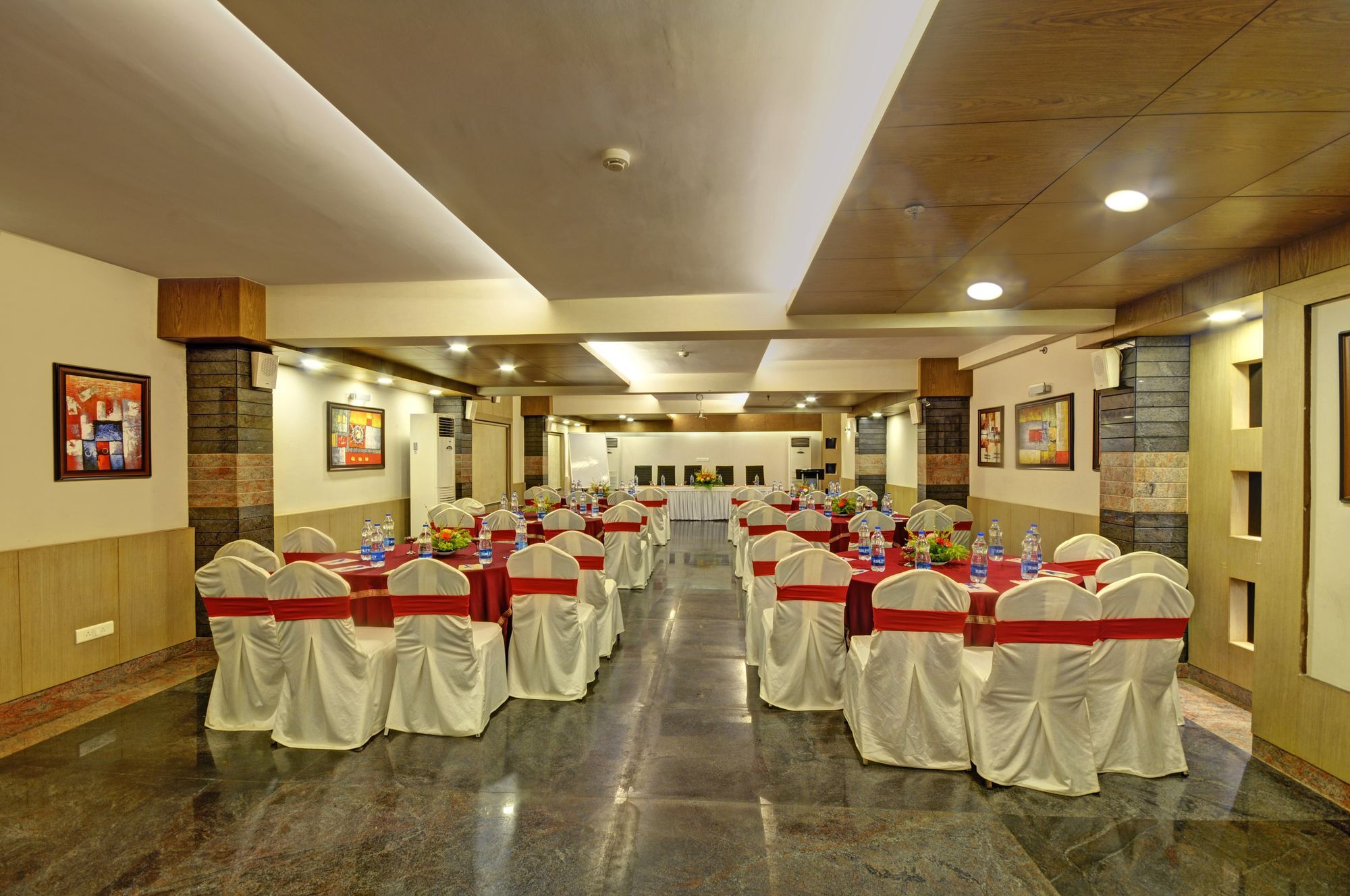 Pride Ananya Hotel 4*